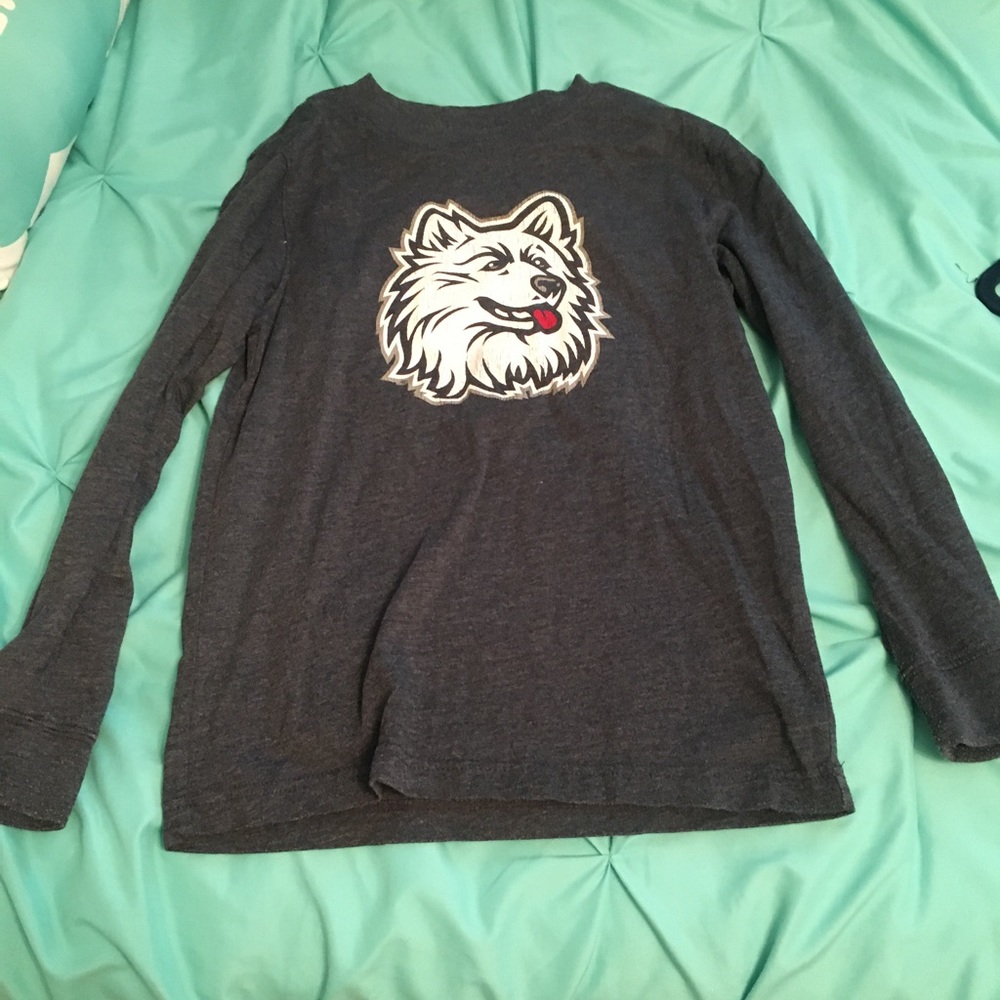 UConn Huskies Long Sleeve tshirt- youth size S (8-10)